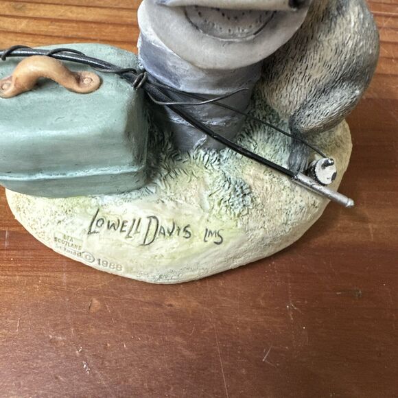 Lowell Davis ‘Coon Capers’ 1988 Scotland Figurine Racoon Stealing Fish - Picture 4 of 7